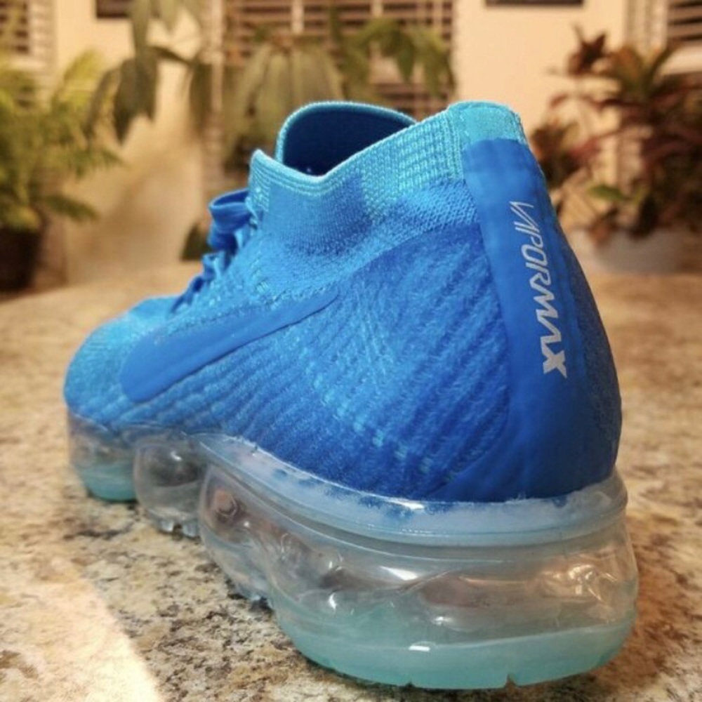 Nike men’s Vapormax